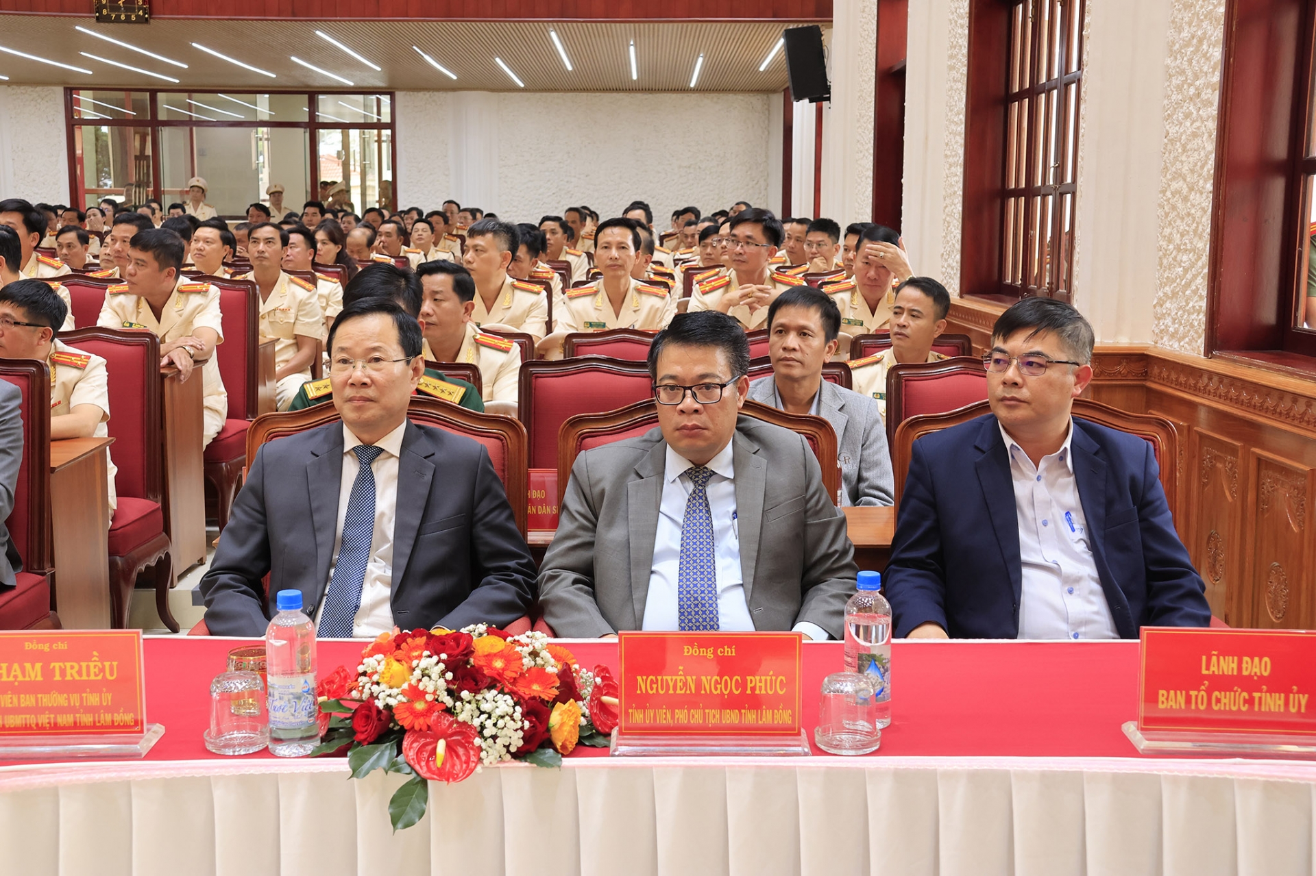 Lãnh đạo Ban Tổ chức Tỉnh ủy, UBND tỉnh, Ủy Ban MTTQVN tỉnh tham dự lễ