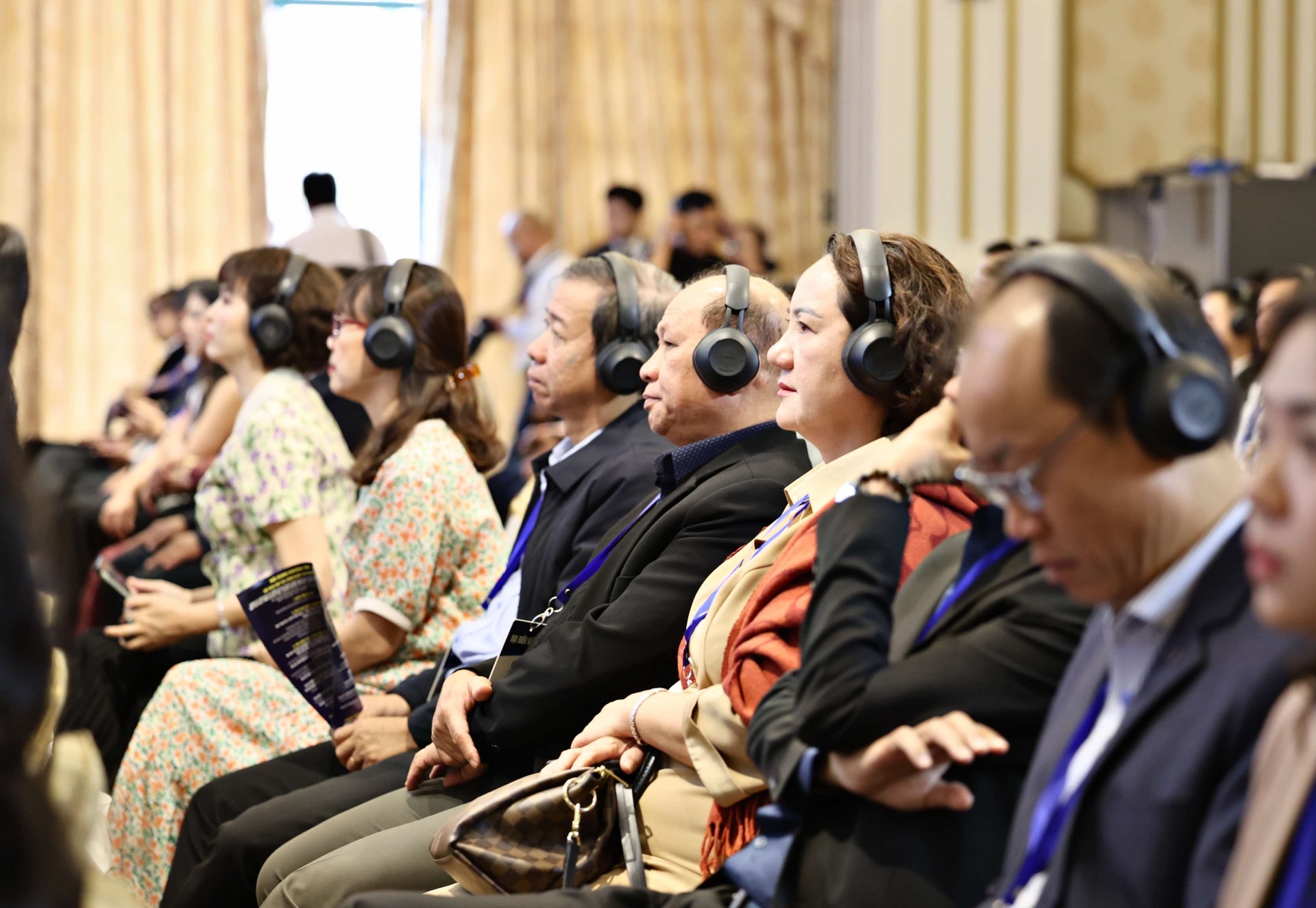 Các đại biểu tham dự Hội thảo