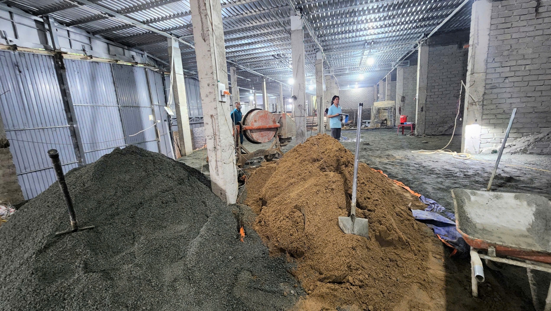 Bên trong công trình xây dựng không phép có diện tích hơn 740 m2 trên đèo Bảo Lộc