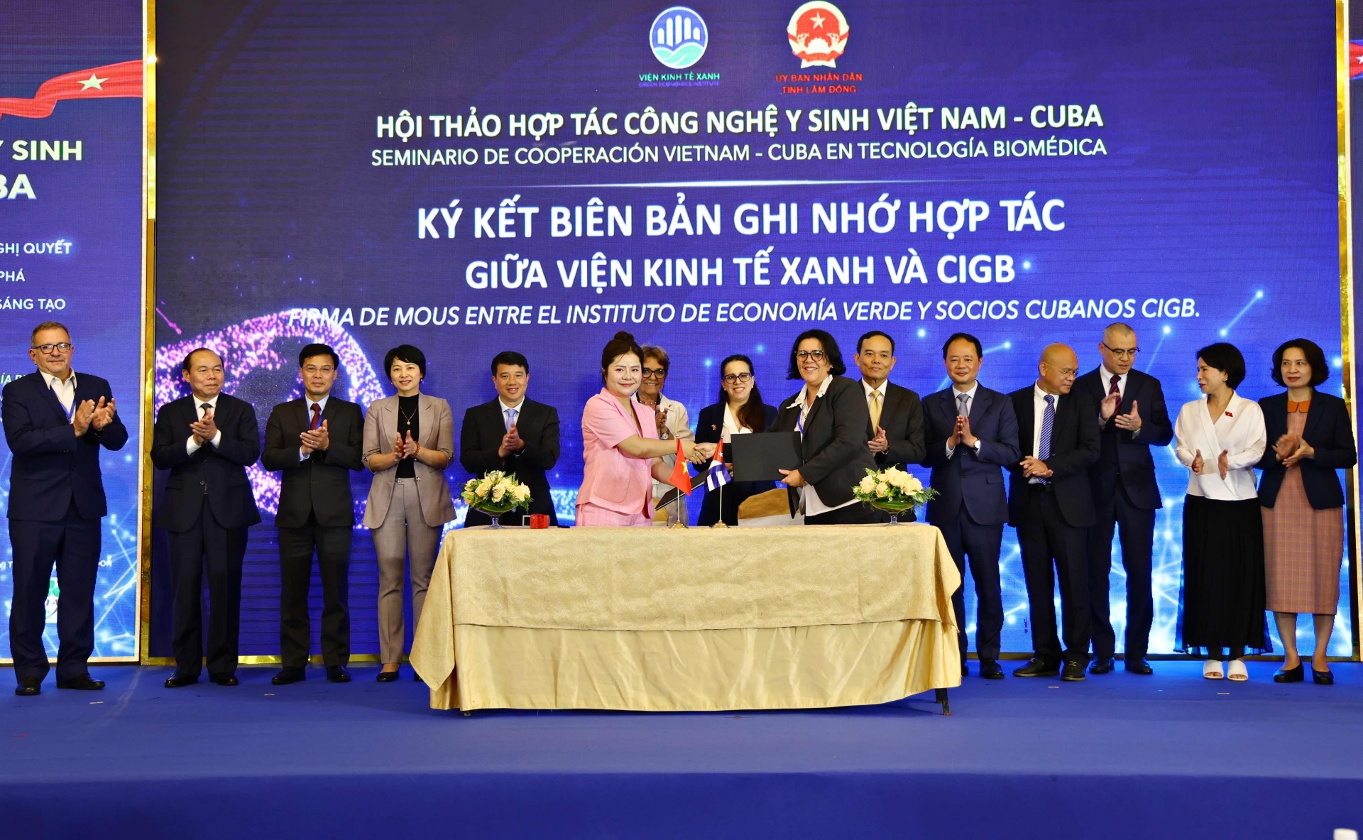 Viện Kinh tế Xanh cũng ký Biên bản ghi nhớ hợp tác toàn diện với Trung tâm Kỹ thuật gien và Công nghệ sinh học CIGB (Công ty BioCubafarma - Bộ Y tế) về việc cùng hợp tác nghiên cứu, phát triển, sản xuất và thương mại các sản phẩm, công trình nghiên cứu công nghệ sinh học nông nghiệp; trong đó nổi bật là các loại vắc xin dành cho động vật, gia súc, gia cầm, thuỷ hải sản, chế phẩm bảo quản thực phẩm sinh học...