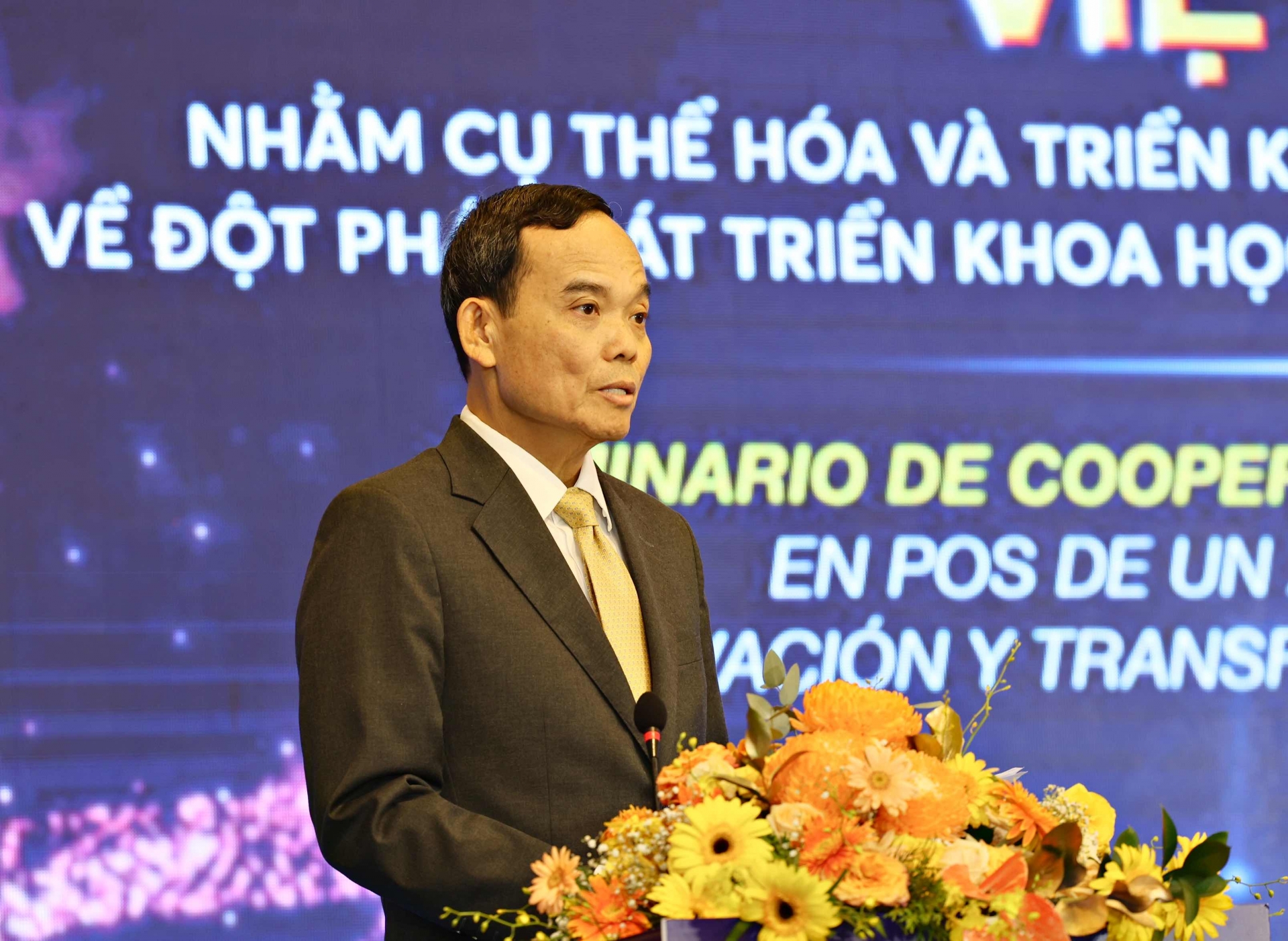 Ông Trần Lưu Quang - Bí thư Trung ương Đảng, Trưởng Ban Chính sách, chiến lược Trung ương phát biểu chỉ đạo Hội thảo.