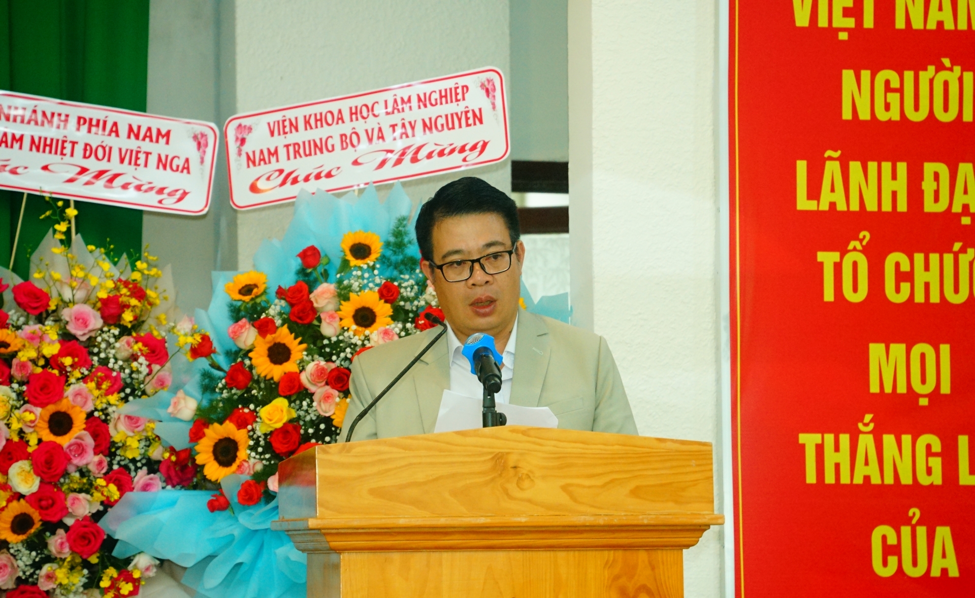 Ông Nguyễn Ngọc Phúc - PCT UBND tỉnh, Trưởng Ban quản lý Khu dự trữ sinh quyển thế giới Langbiang phát biểu khai mạc hội thảo.