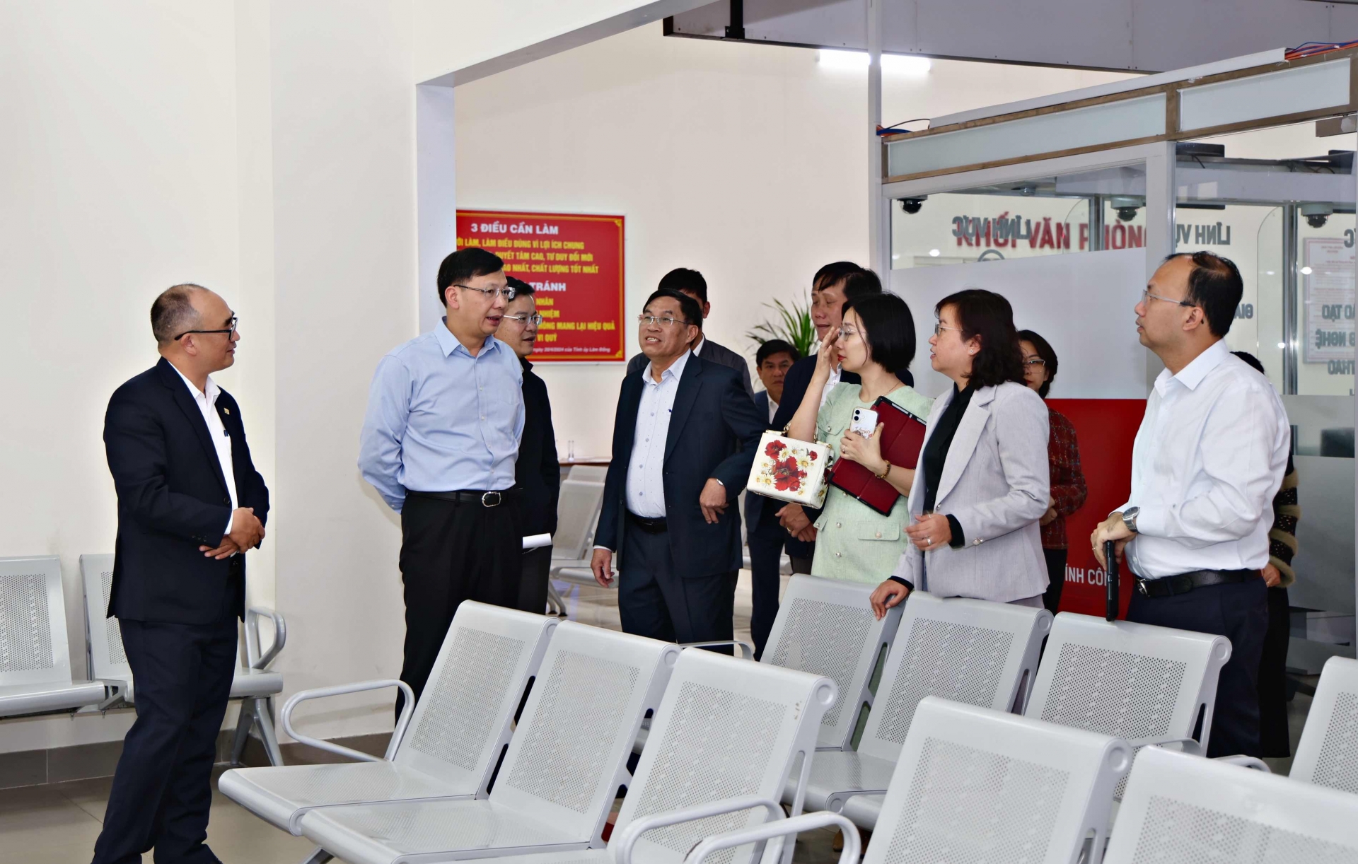 Đoàn công tác Văn phòng Chính phủ kiểm tra hoạt động của Trung tâm Phục vụ hành chính công tỉnh Lâm Đồng chiều nay