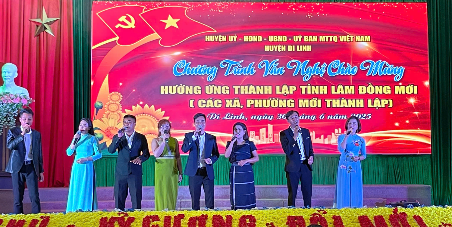 Các tiết mục văn nghệ tại chương trình