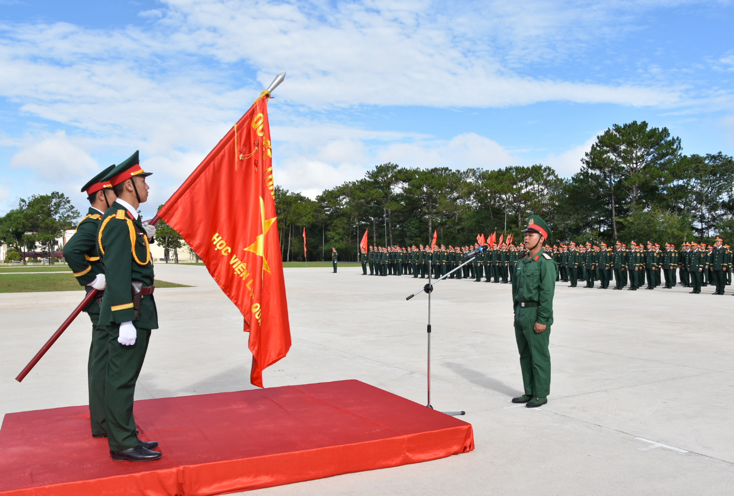 Chiến sĩ mới tuyên thệ 