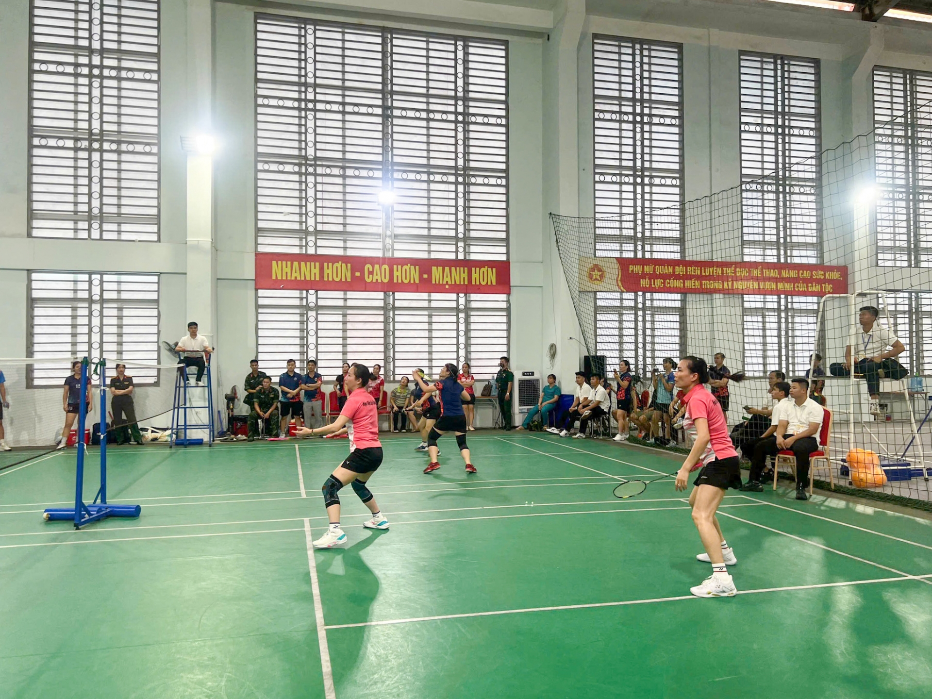 Tranh tài nội dung cầu lông đôi nữ 