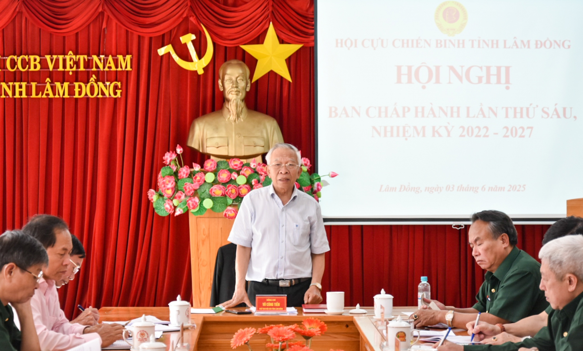  Ông Vũ Công Tiến - Chủ tịch Hội CCB tỉnh kết luận hội nghị 

