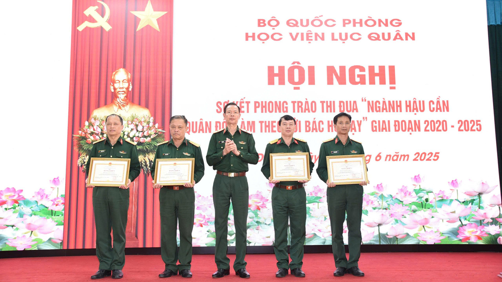 Học viện Lục quân khen thưởng 16 tập thể, cá nhân xuất sắc trong công tác hậu cần