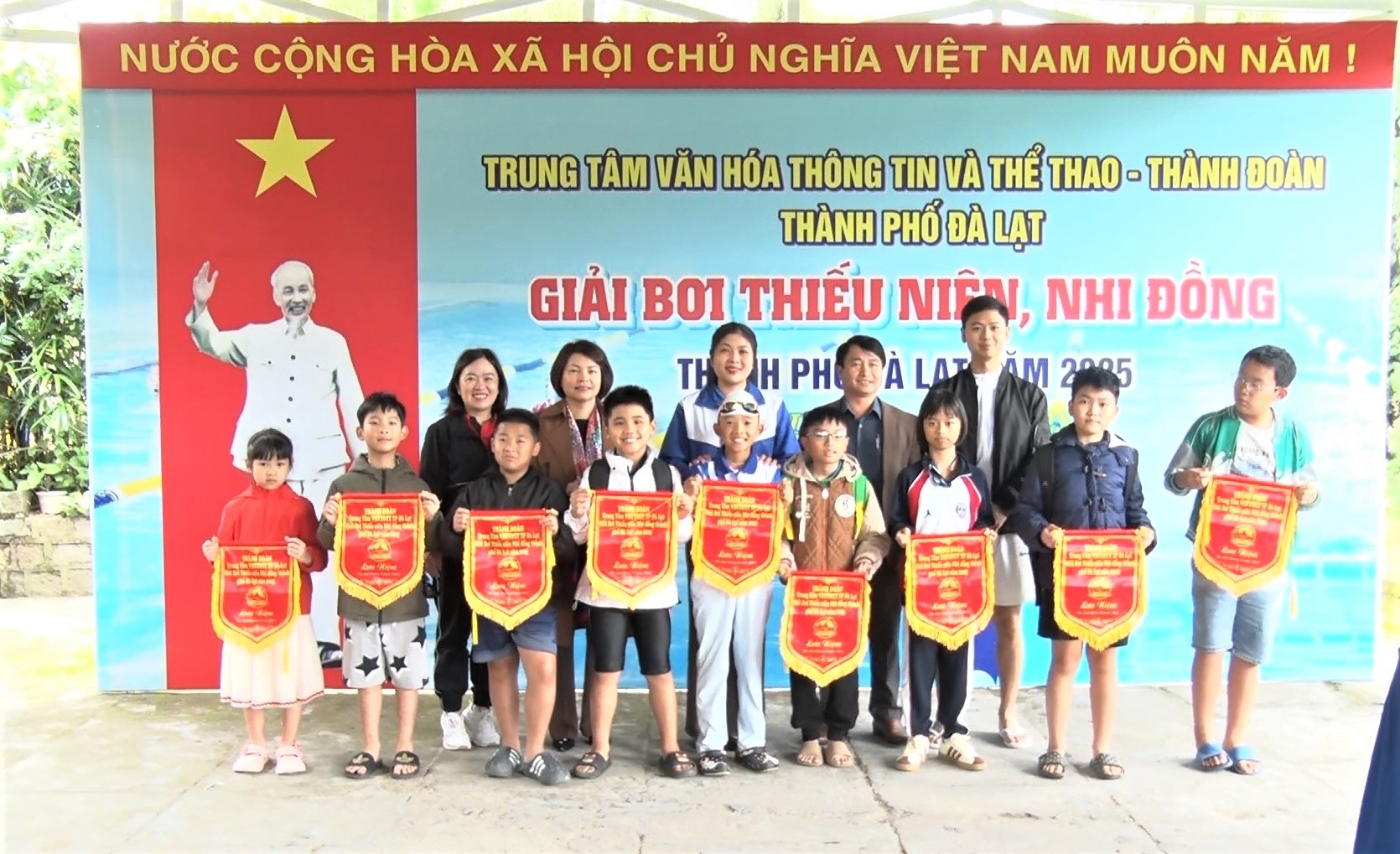 Trên 300 VĐV tham gia tranh tài tại Giải bơi Thiếu niên – Nhi đồng Đà Lạt