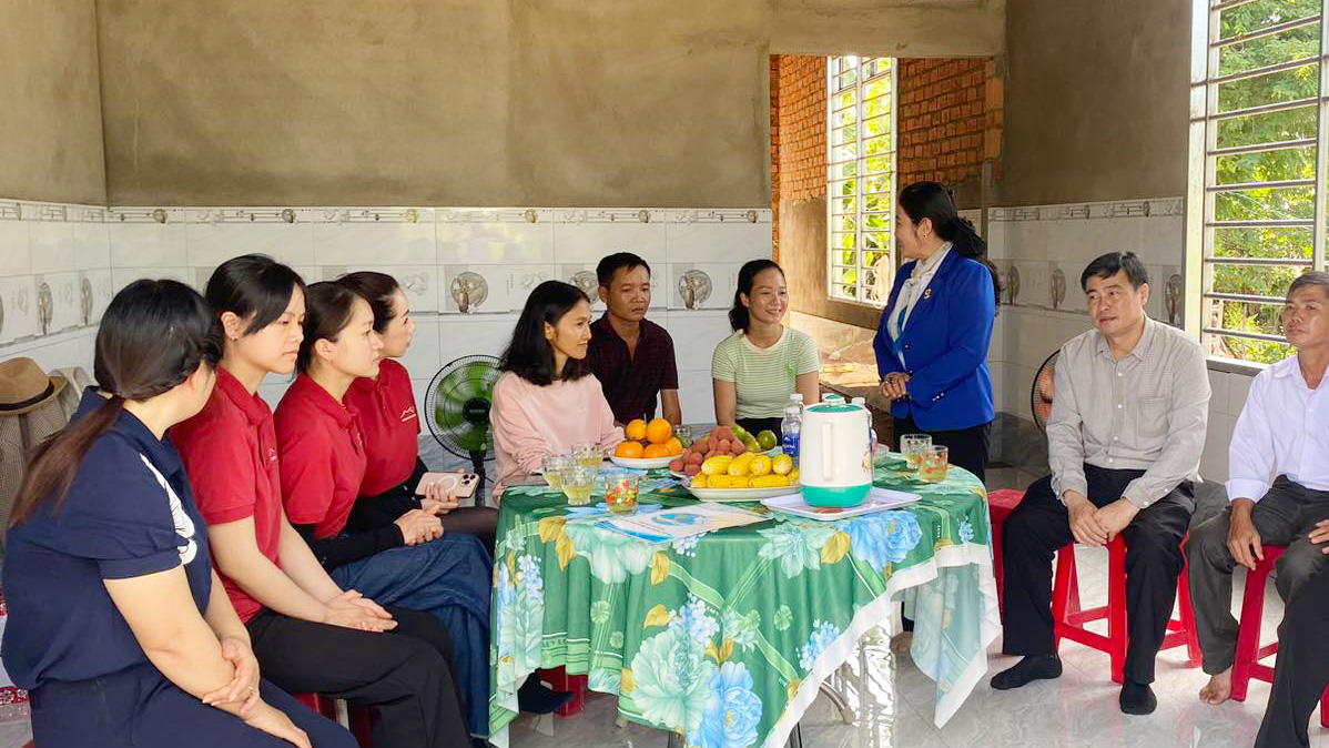 Đạ Huoai: Vận động hơn 600 triệu đồng hỗ trợ người có hoàn cảnh khó khăn trong Tháng Nhân đạo