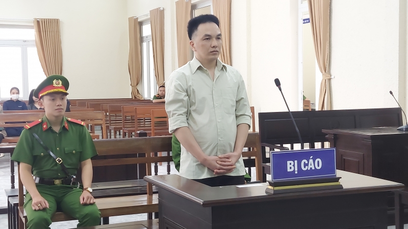 Cựu nhân viên ngân hàng lừa tiền đáo hạn lãnh án 12 năm tù