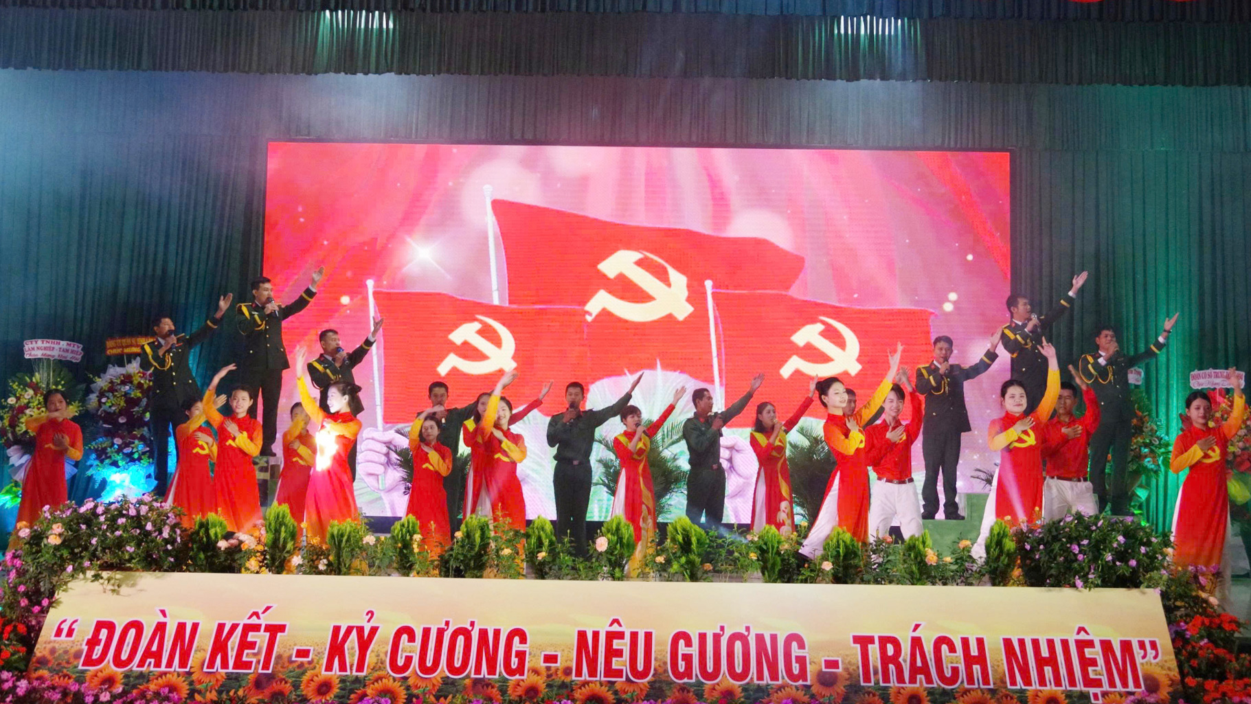 Văn nghệ chào mừng Đại hội