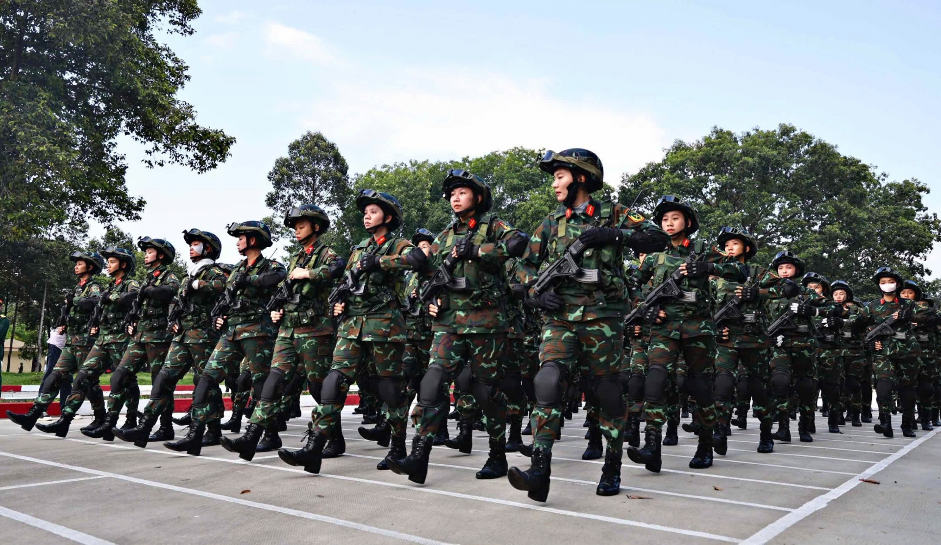 Báo chí đồng hành cùng lực lượng vũ trang