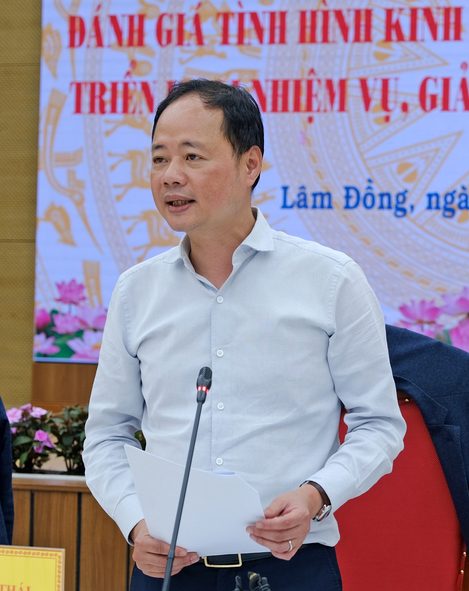 Chủ tịch UBND tỉnh Trần Hồng Thái phát biểu kết luận hội nghị