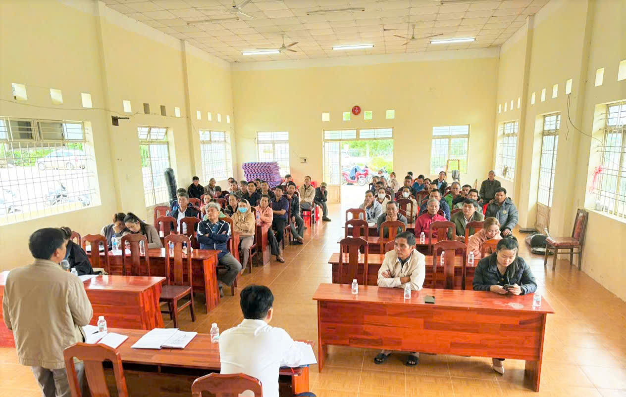 Đông đảo người dân xã Lộc An thuộc diện thu hồi đất tham gia hội nghị tuyên truyền, phổ biến các quy định