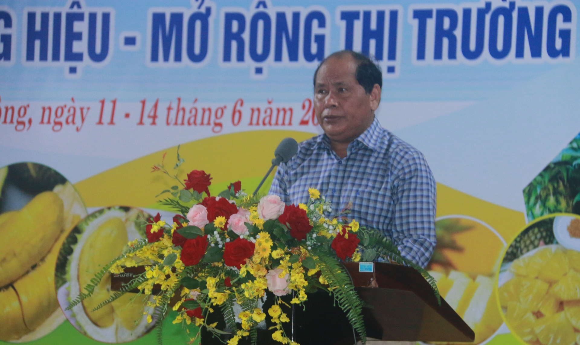 Ông Liêng Hót Ha Hai – Phó Chủ tịch UBND huyện phát biểu khai mạc chương trình Hội thảo
