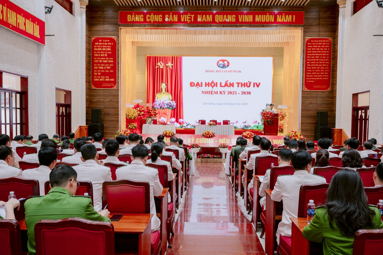 Quang cảnh Đại hội Phòng Cảnh sát quản lý hành chính về trật tự xã hội