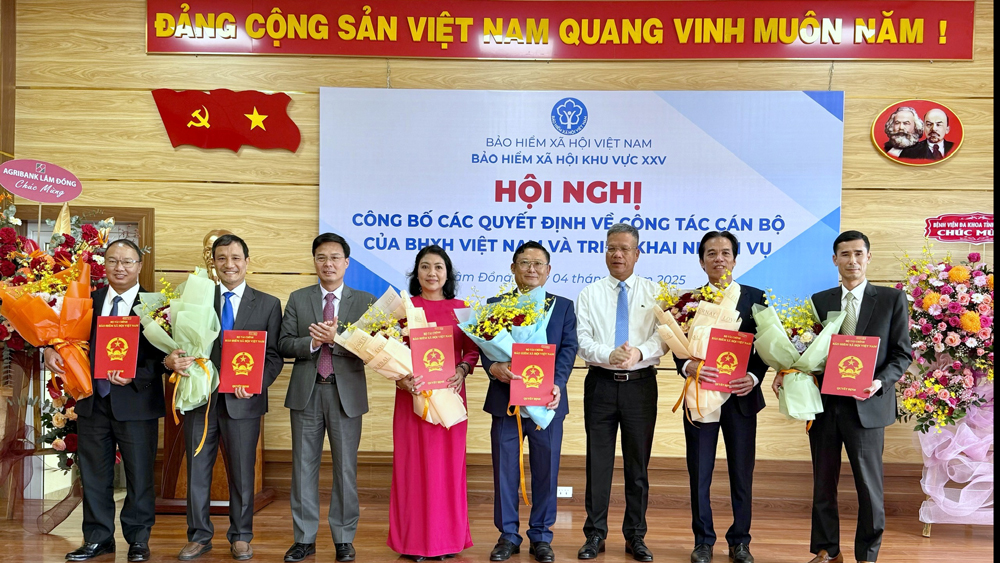 Bổ nhiệm ông Đặng Hồng Tuấn giữ chức Giám đốc Bảo hiểm Xã hội khu vực XXV