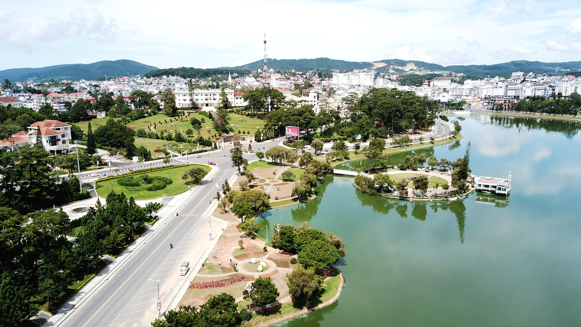 Văn hóa và du lịch - động lực thúc đẩy phát triển kinh tế