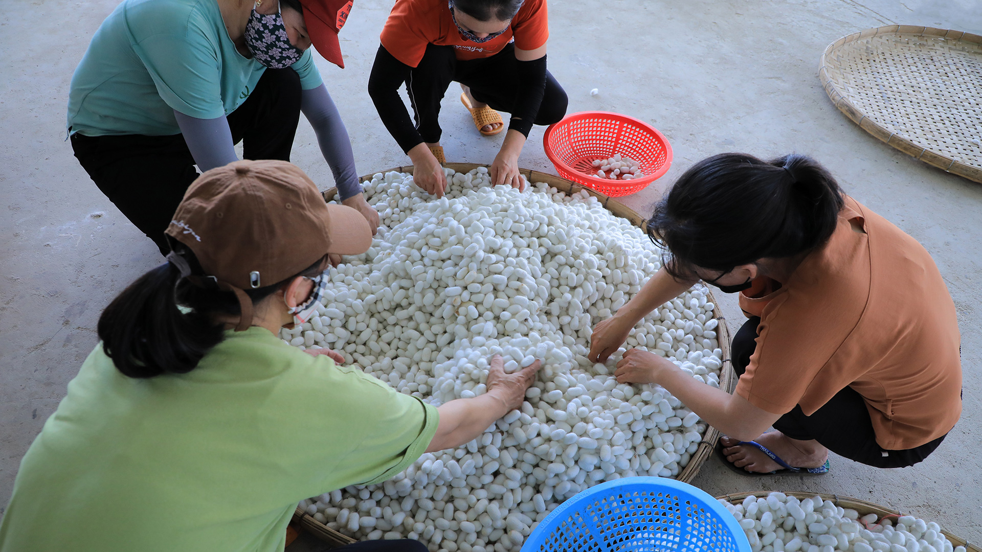 Phấn đấu cuối năm không còn xã đặc biệt khó khăn