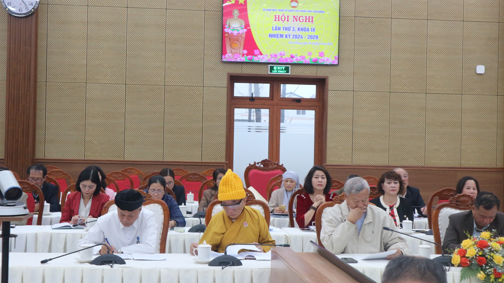 Các đại biểu tham dự hội nghị