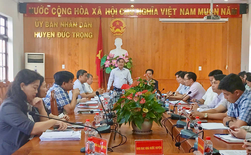 Lãnh đạo các địa phương báo cáo qua cầu truyền hình