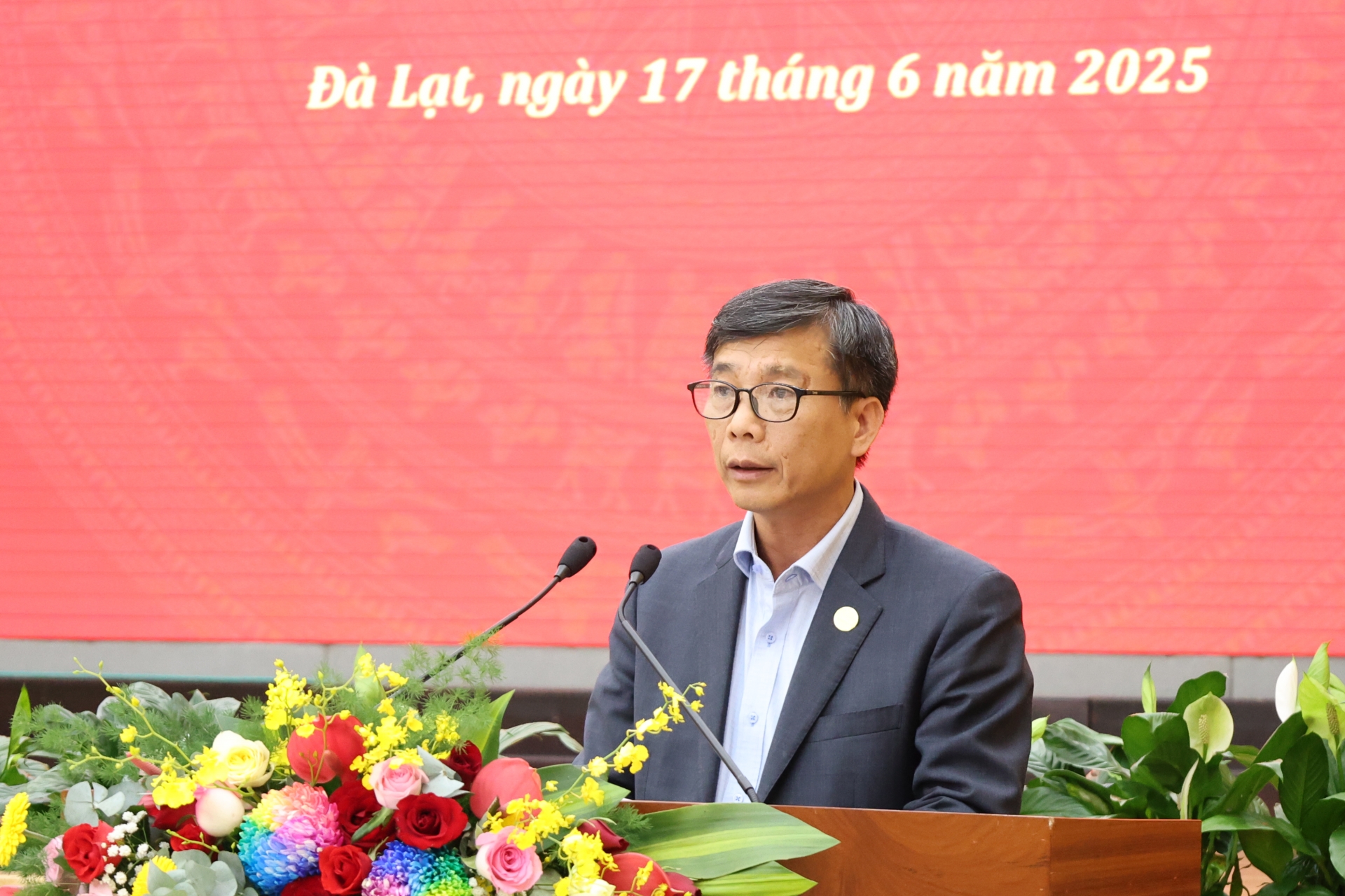 Thanh tra tình tham luận: Bài học kinh nghiệm, những khó khăn, vướng mắc và giải pháp thực hiện tốt công tác xác minh, kiểm soát tài sản thu nhập đối với cán bộ, đảng viên.