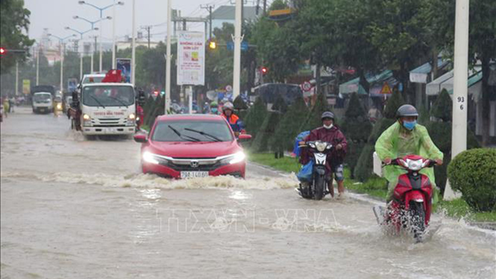 Thời tiết ngày 17/6: Bắc Bộ, Tây Nguyên, Nam Bộ mưa dông, Trung Bộ nắng nóng diện rộng