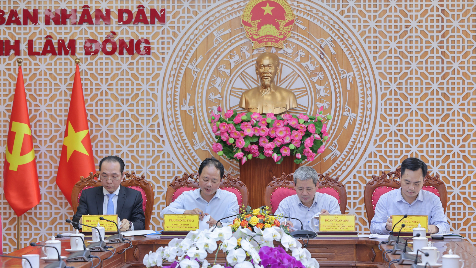 UBND tỉnh Lâm Đồng ký kết hợp đồng xây dựng cao tốc Bảo Lộc - Liên Khương