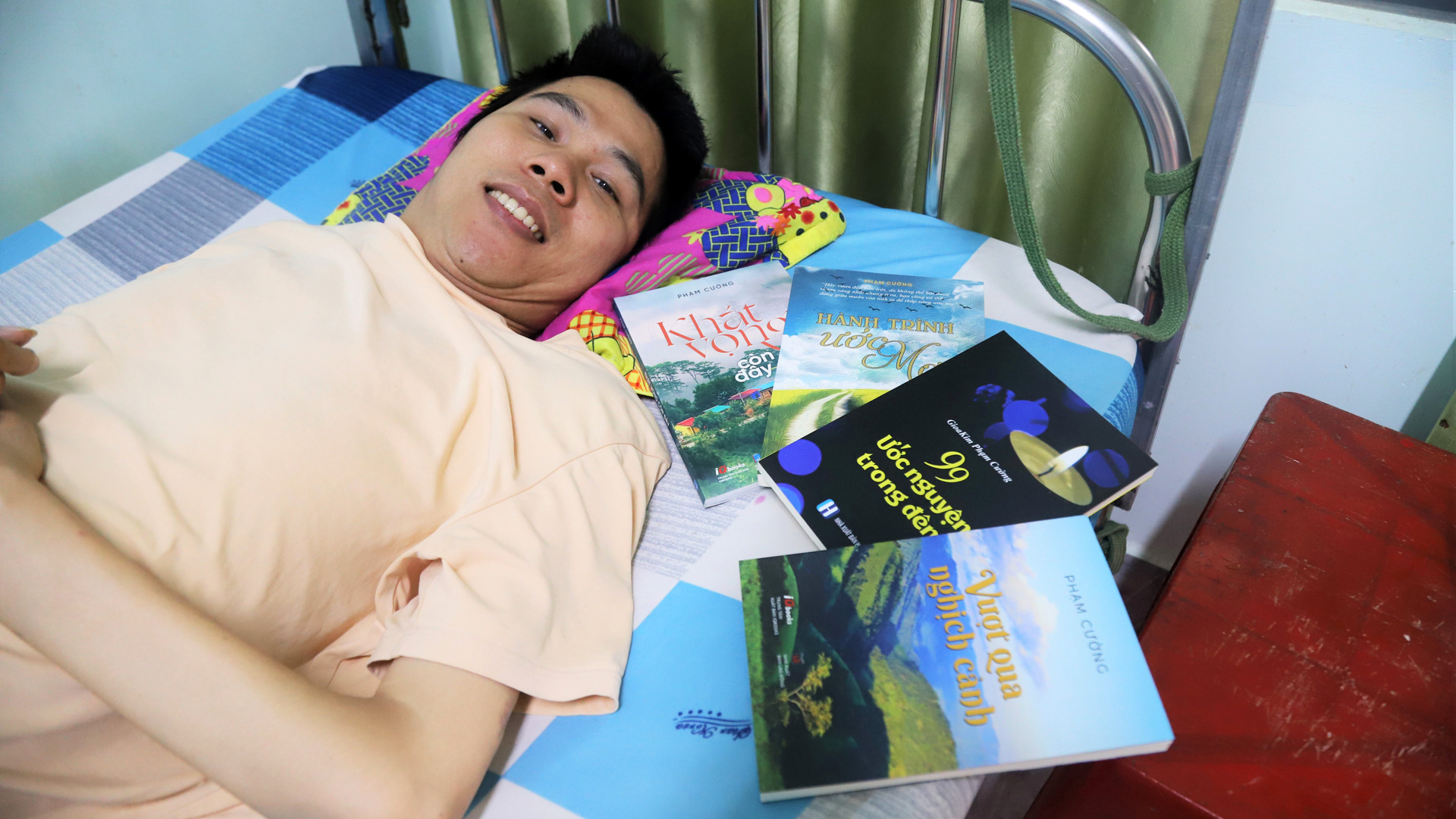 Mỗi trang sách là niềm tin, khát vọng sống