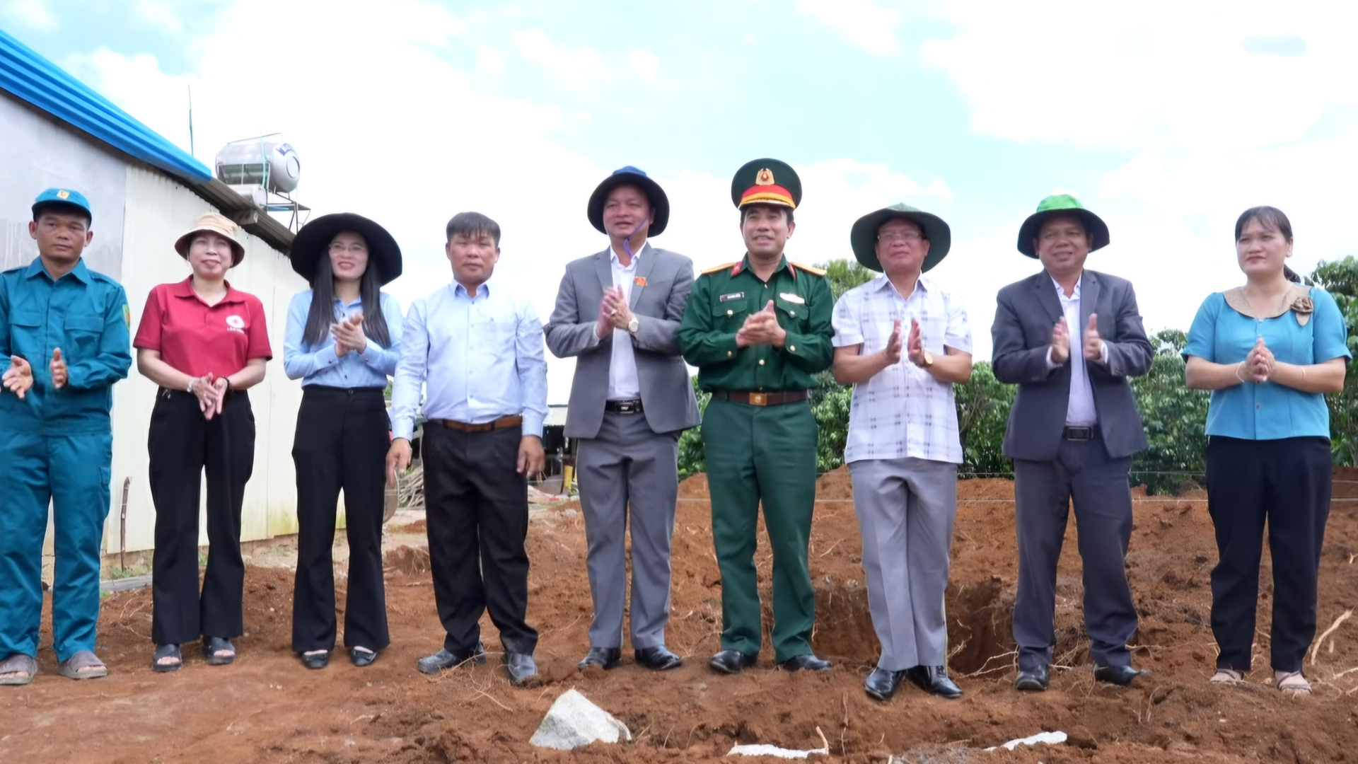 Dân vận tập trung hướng về cơ sở