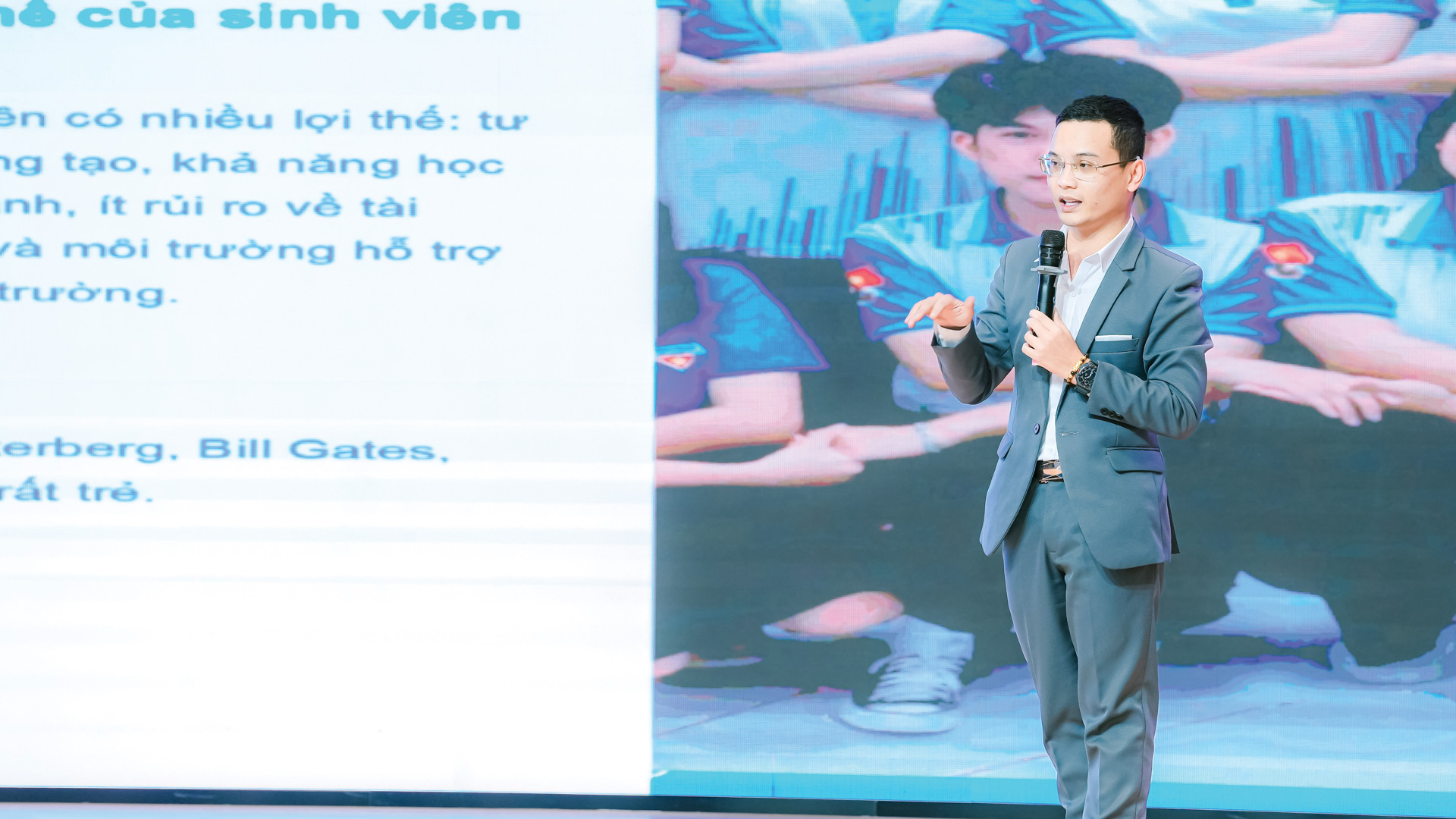 Người trẻ tự tin ứng dụng công nghệ và thúc đẩy chuyển đổi số