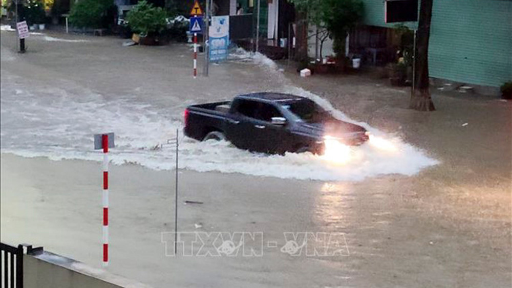Thời tiết ngày 22/6: Bắc Bộ tiếp tục mưa lớn, nguy cơ lũ quét, ngập úng và dông lốc ở nhiều nơi