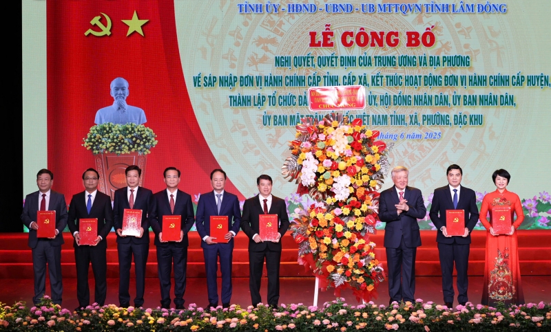 Video: Lễ công bố tỉnh Lâm Đồng mới