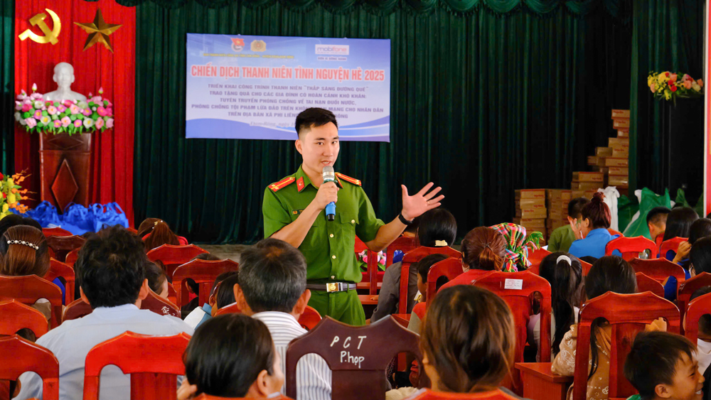 Ban Thanh niên Công an tỉnh ra quân Chiến dịch Thanh niên tình nguyện hè 2025