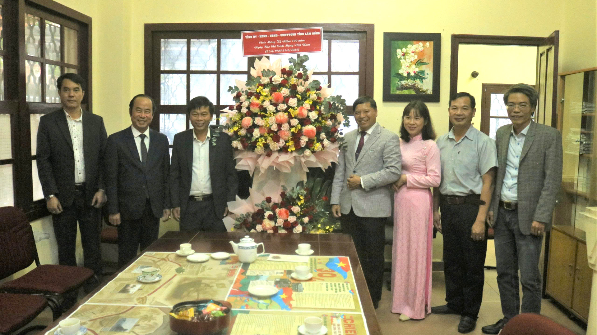 Lãnh đạo Ban Tuyên giáo và Dân vận Tỉnh ủy Lâm Đồng thăm, chúc mừng các cơ quan báo chí