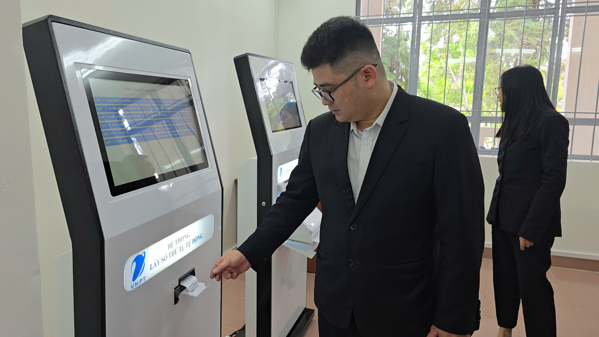 Từ năm 2025-2027, mục tiêu ít nhất 80% người dân thành thị và 60% người dân nông thôn có thể tiếp cận thông tin pháp luật qua công nghệ số
