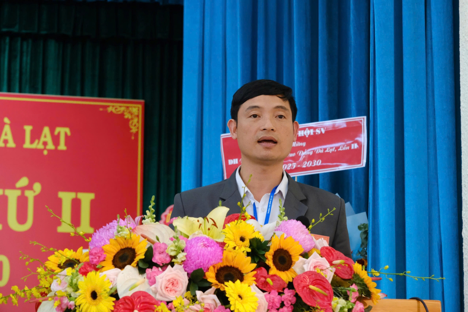Tham luận tại Đại hội