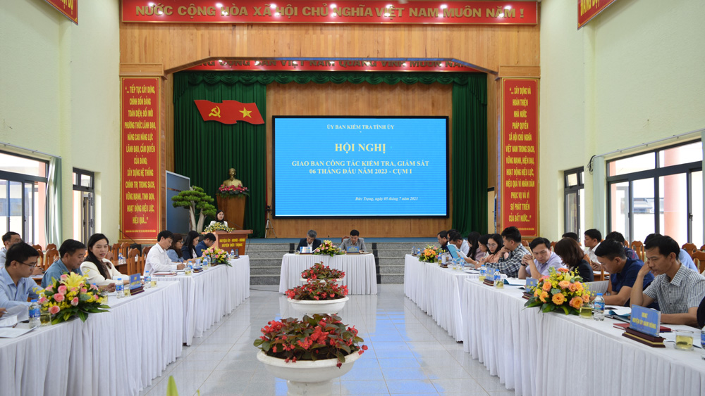 Ủy ban Kiểm tra Tỉnh ủy tổ chức giao ban tại Cụm thi đua số 1