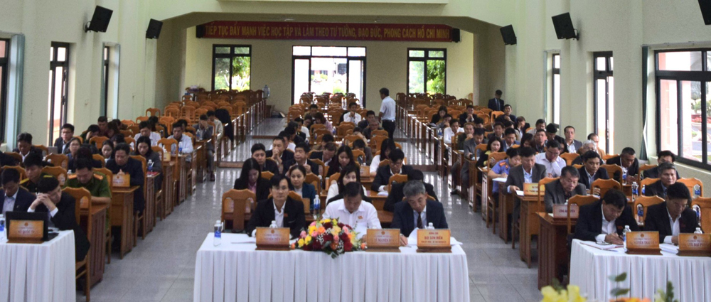 Kỳ họp thứ 11 HĐND huyện Đức Trọng khóa XII