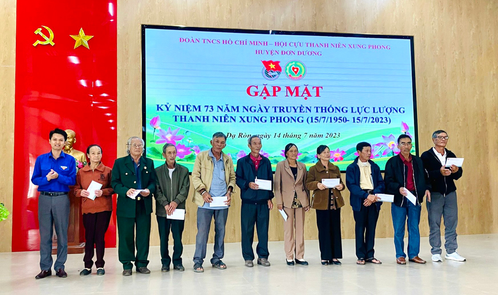 Đơn Dương: Gặp mặt nhân  Ngày Truyền thống lực lượng thanh niên xung phong