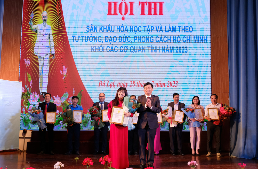 9 đội tham gia Hội thi sân khấu hóa học tập và làm theo Bác năm 2023