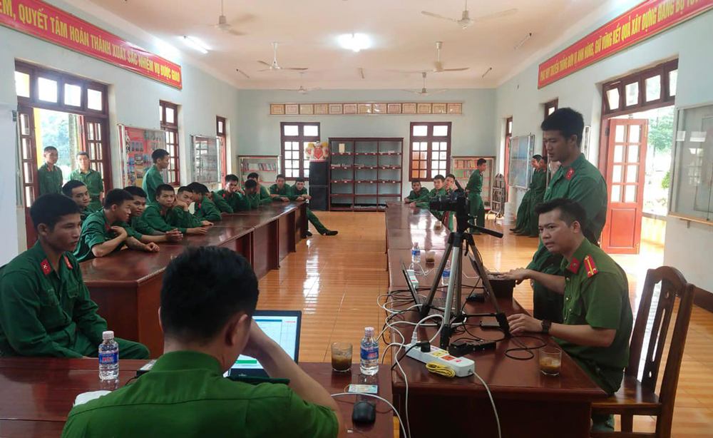 Cát Tiên: Lập tổ công tác kích hoạt định danh điện tử cho các chiến sĩ nghĩa vụ quân sự