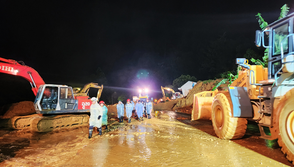 Nạn nhân cuối cùng trong vụ sạt lở đất trên đèo Bảo Lộc đã được tìm thấy