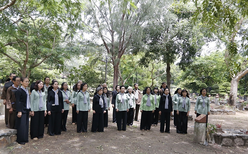Song sắt không giam giữ được tâm hồn: Bài 3: Những cô gái đôi mươi thời đó...