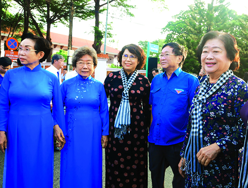 Song sắt không thể cầm tù tâm hồn: Bài 4: Một cuộc đời với nhiều cuộc hành trình…