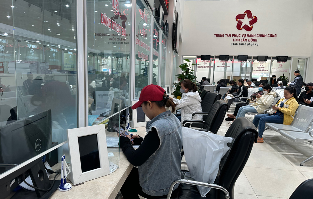 Không tiếp nhận hồ sơ giấy với một số dịch vụ công trực tuyến từ 11/7