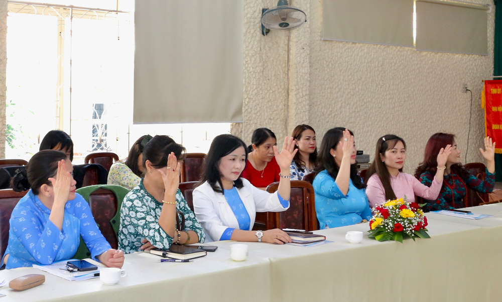 Các phong trào thi đua và hoạt động Hội Phụ nữ gắn với nhiệm vụ phát triển kinh tế - xã hội của địa phương
