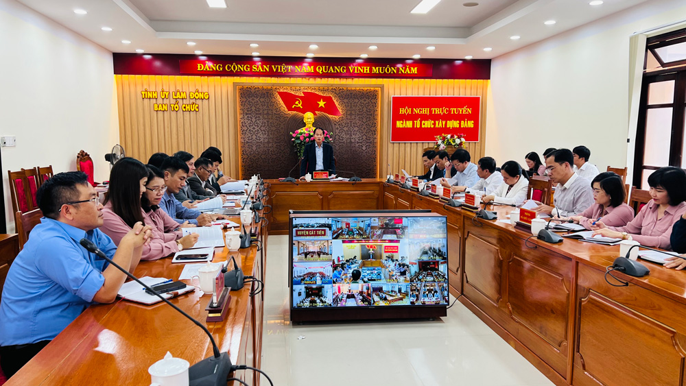 CÔNG TÁC TỔ CHỨC XÂY DỰNG ĐẢNG: Kịp thời, đổi mới, sáng tạo và đúng quy định