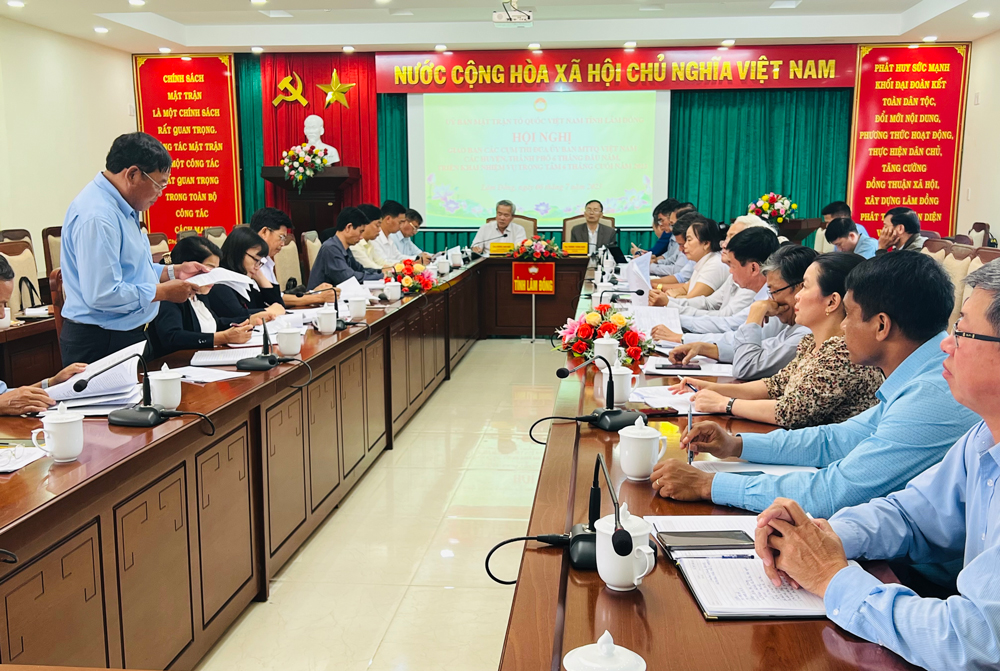 Giao ban cụm thi đua Ủy ban MTTQ các huyện, thành phố